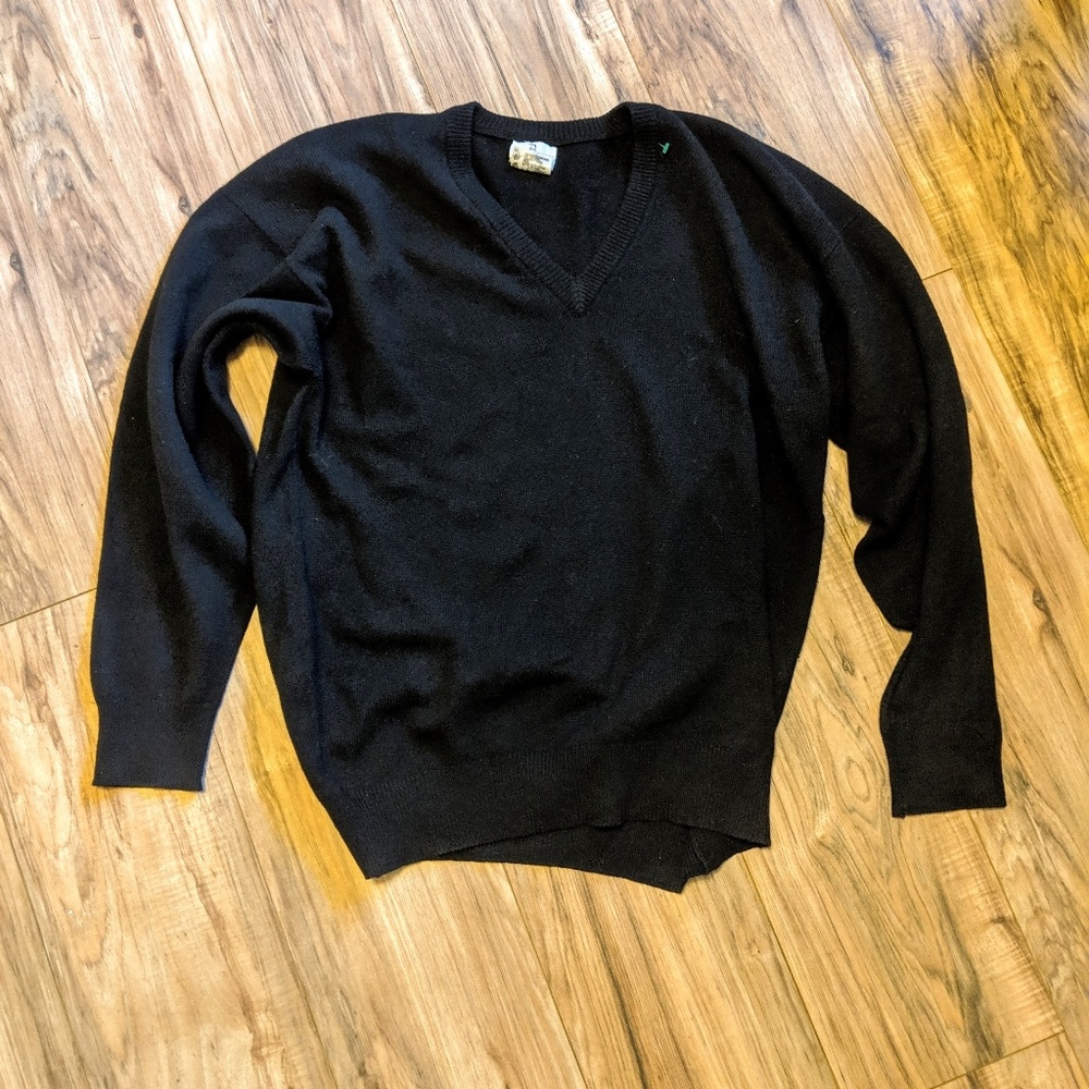 Vintage Neiman Marcus black sweater. Size medium.